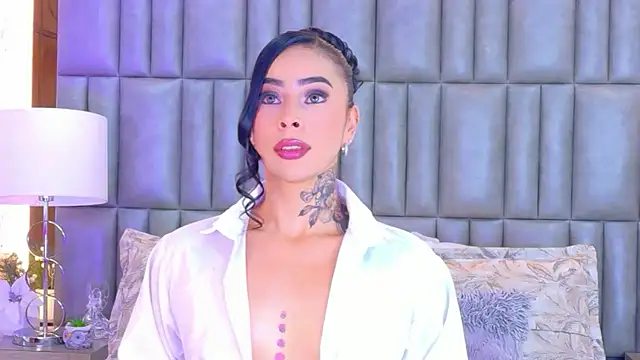 GiahDaniels online show from 06.20.26