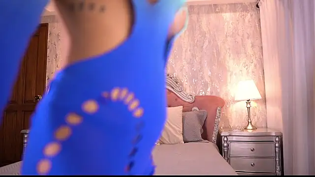 AngelineConnor online show from 12.16.25