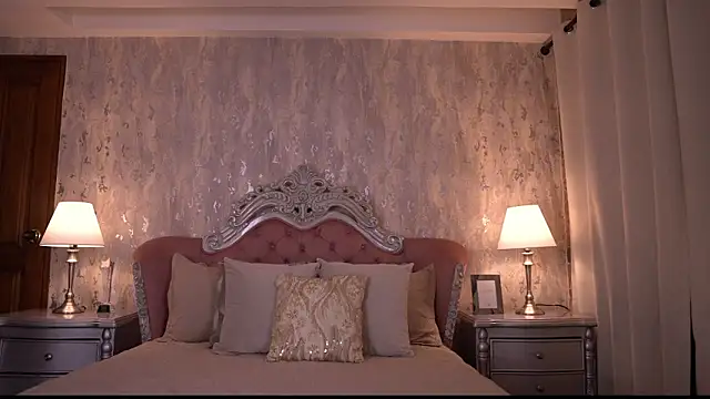 AngelineConnor online show from 05.23.26