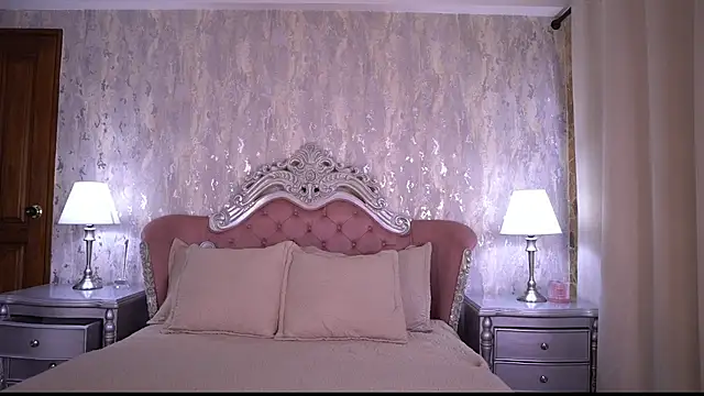 AngelineConnor online show from 07.23.26