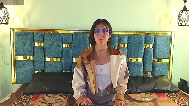 Snapshot of ling_ling24 chatting on 01.22.25 ling ling24 online show from 01.22.25