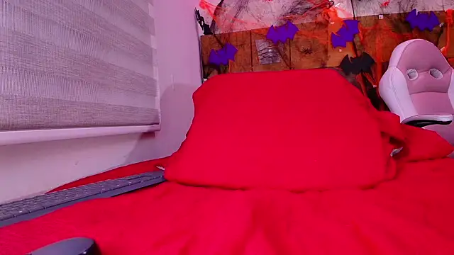 nata luna online show from 10.17.25