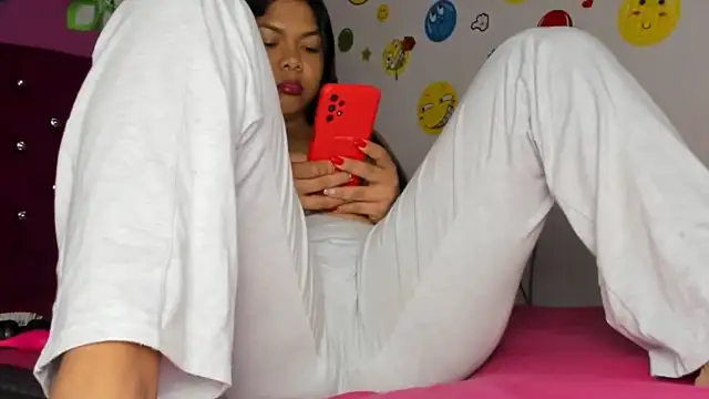 DIORA Latina online show from 01.06.25