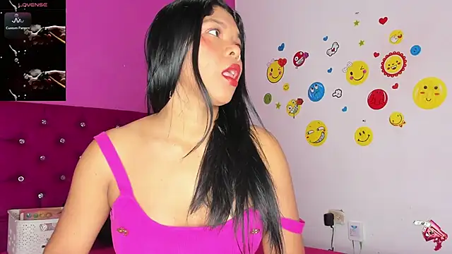 DIORA Latina online show from 03.14.25