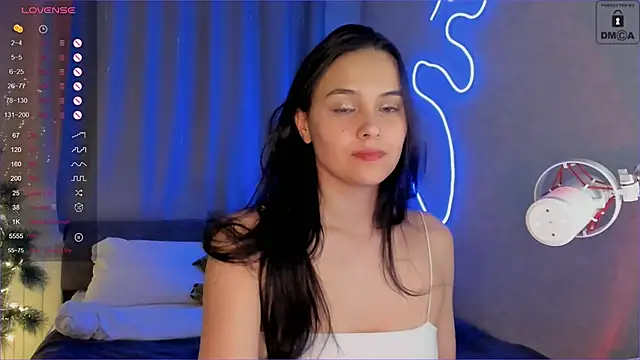 Snapshot of _Sweetie_ chatting on 12.23.24 Sweetie online show from 12.23.24