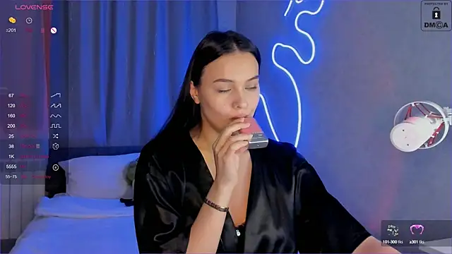 Snapshot of _Sweetie_ chatting on 01.27.25 Sweetie online show from 01.27.25