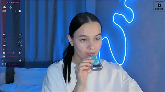 Snapshot of _Sweetie_ chatting on 01.30.25 Sweetie online show from 01.30.25