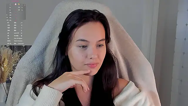 Snapshot of _Sweetie_ chatting on 09.20.25 Sweetie online show from 09.20.25