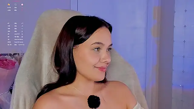 Snapshot of _Sweetie_ chatting on 10.23.25 Sweetie online show from 10.23.25