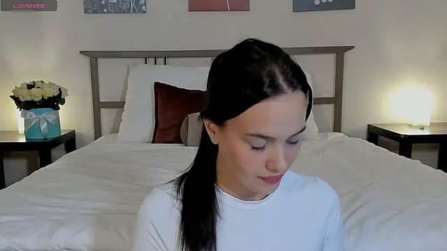 Snapshot of _Sweetie_ chatting on 12.02.25 Sweetie online show from 12.02.25