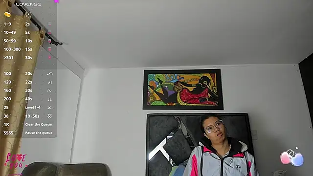 Vahiolet smith online show from 10.25.25