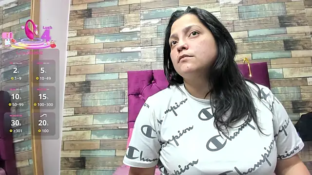 KataleyaStiward online show from 12.02.25