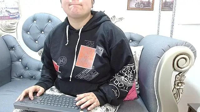 KataleyaStiward online show from 05.12.26
