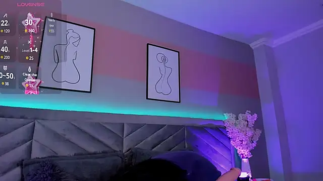 Snapshot of Ary_thompson__ chatting on 12.13.24 Ary thompson online show from 12.13.24