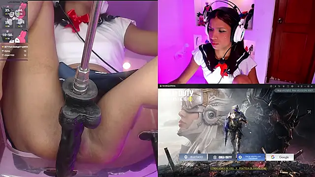 Snapshot of SofiRey_ chatting on 11.20.25 SofiRey online show from 11.20.25