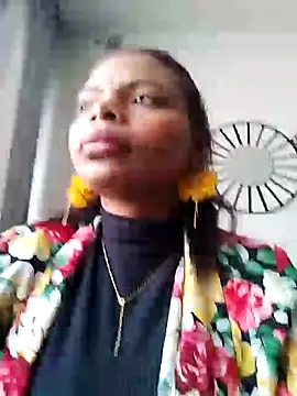 Snapshot of Lizeth_rey1 chatting on 01.13.25 Lizeth rey1 online show from 01.13.25