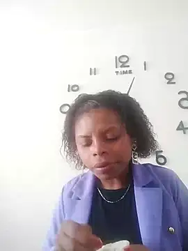 Snapshot of Lizeth_rey1 chatting on 02.08.25 Lizeth rey1 online show from 02.08.25