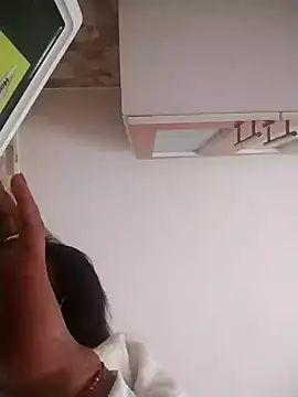 Snapshot of Lizeth_rey1 chatting on 02.15.25 Lizeth rey1 online show from 02.15.25