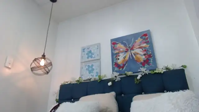 Snapshot of Lizeth_rey1 chatting on 03.06.25 Lizeth rey1 online show from 03.06.25