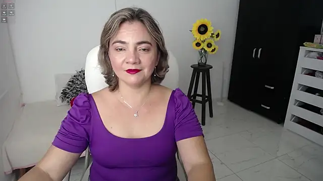 Snapshot of Ghada_milf chatting on 02.04.25 Ghada milf online show from 02.04.25