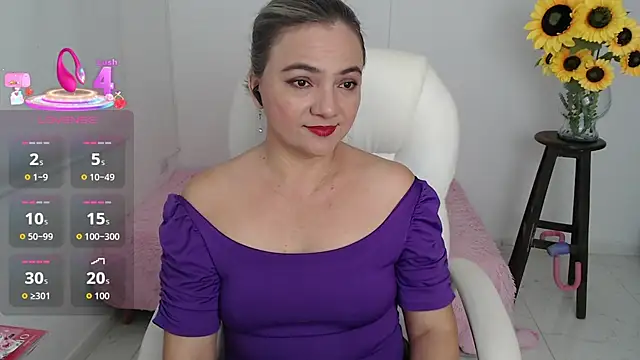 Snapshot of Ghada_milf chatting on 09.29.25 Ghada milf online show from 09.29.25