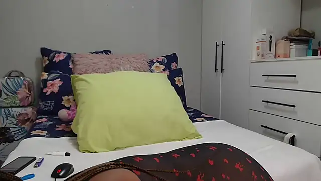 Amberbela online show from 06.03.26