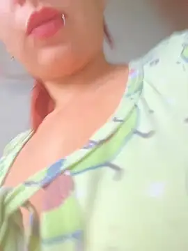 MiaLujan  online show from 02.10.25