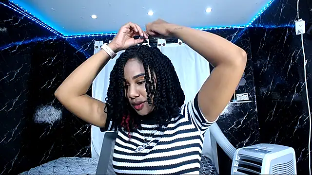 Hillary queen online show from 09.26.25