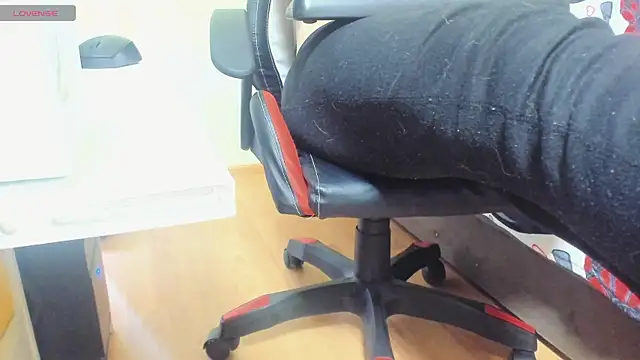 Snapshot of Queen_Sport chatting on 02.17.25 Queen Sport online show from 02.17.25