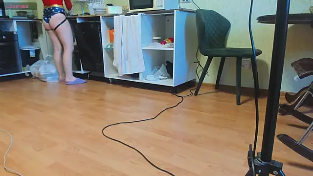 Snapshot of Queen_Sport chatting on 02.20.25 Queen Sport online show from 02.20.25