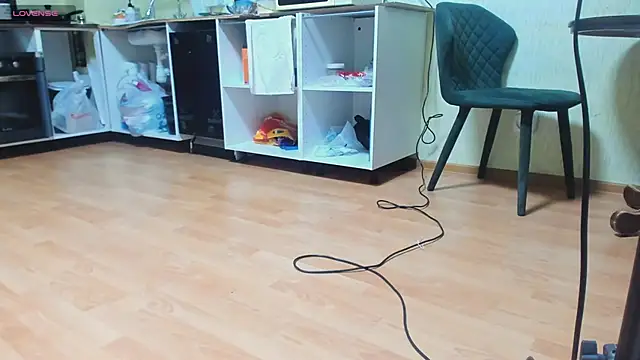 Snapshot of Queen_Sport chatting on 02.22.25 Queen Sport online show from 02.22.25