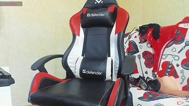 Snapshot of Queen_Sport chatting on 02.23.25 Queen Sport online show from 02.23.25