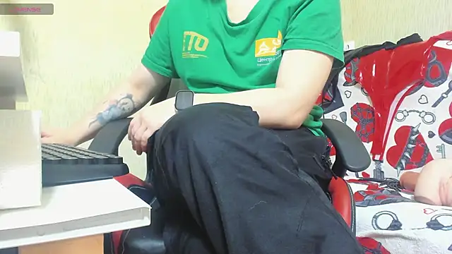 Snapshot of Queen_Sport chatting on 03.01.25 Queen Sport online show from 03.01.25