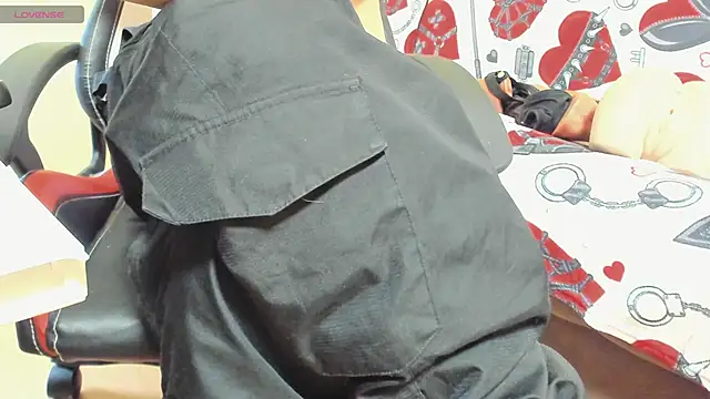 Snapshot of Queen_Sport chatting on 03.12.25 Queen Sport online show from 03.12.25