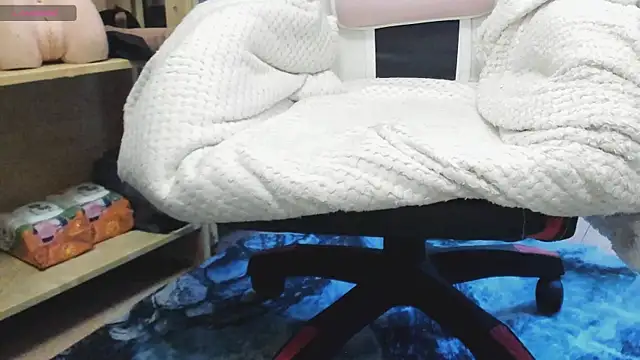 Snapshot of Queen_Sport chatting on 10.17.25 Queen Sport online show from 10.17.25