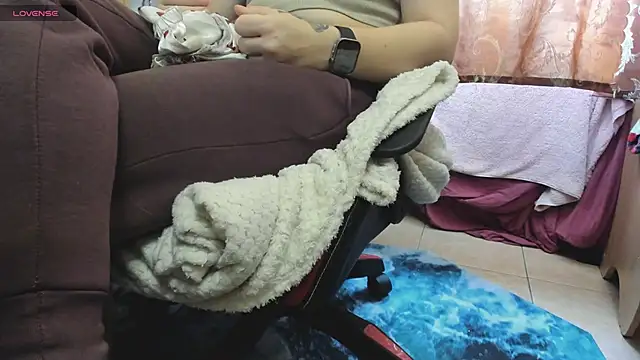 Snapshot of Queen_Sport chatting on 11.02.25 Queen Sport online show from 11.02.25