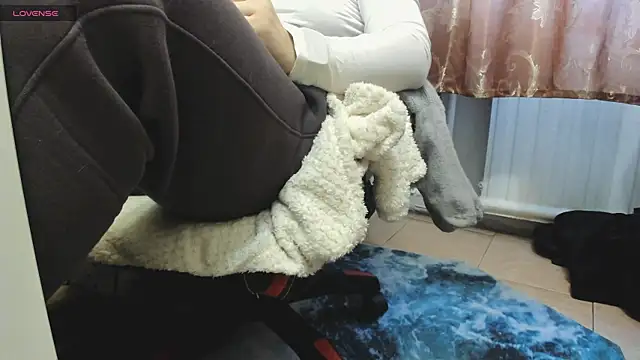 Snapshot of Queen_Sport chatting on 11.22.25 Queen Sport online show from 11.22.25