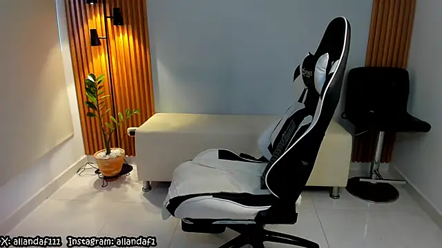 dafboy1 online show from 01.28.25