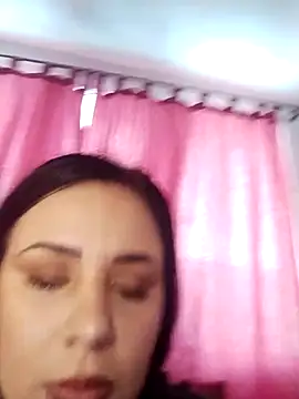 Snapshot of AdelinaJude chatting on 02.22.25 AdelinaJude online show from 02.22.25