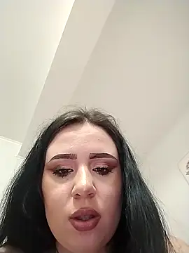 Snapshot of AdelinaJude chatting on 03.04.26 AdelinaJude online show from 03.04.26