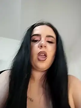 Snapshot of AdelinaJude chatting on 03.05.26 AdelinaJude online show from 03.05.26