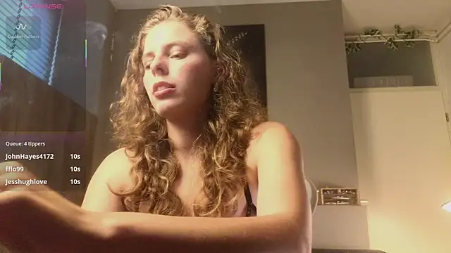 AyreenMoore online show from 07.05.26
