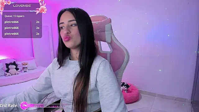 Snapshot of Tinylottie chatting on 09.17.25 Tinylottie online show from 09.17.25