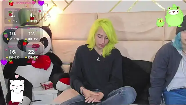 Snapshot of -kisa_ chatting on 10.09.25 -kisa online show from 10.09.25