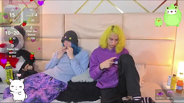 Snapshot of -kisa_ chatting on 11.07.25 -kisa online show from 11.07.25