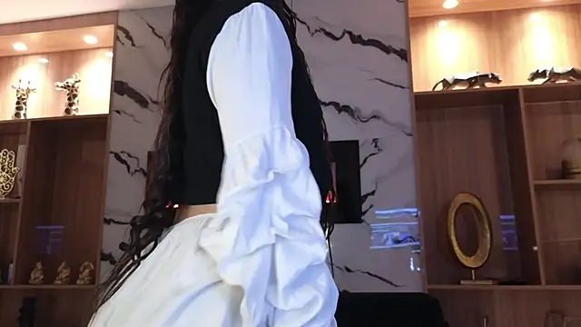 Sophia Cambpell online show from 12.04.25