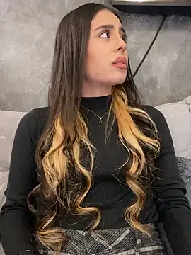 Snapshot of AbyThompson chatting on 01.23.25 AbyThompson online show from 01.23.25