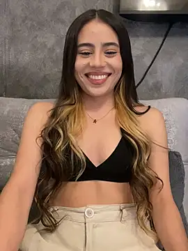 Snapshot of AbyThompson chatting on 02.21.25 AbyThompson online show from 02.21.25