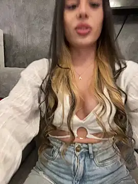 Snapshot of AbyThompson chatting on 02.28.25 AbyThompson online show from 02.28.25