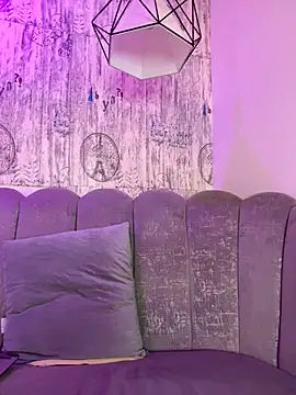 AbyThompson online show from 06.12.26